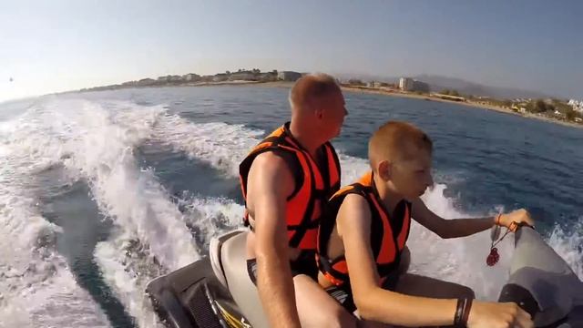 С сыном на водном мотоцикле. смотреть онлайн