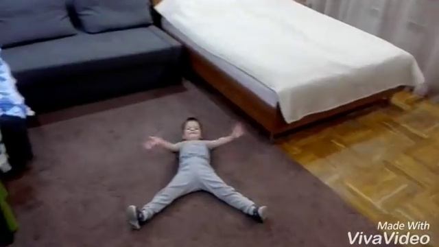 Я живу в шкафу??? смотреть онлайн