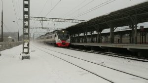 Электропоезд ЭД4М-0453 "Фирменный экспресс" с сообщением Владимир- Москва.