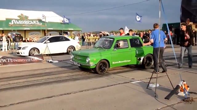 Запорожец зверь Мерседес слабак Круто Смотри кто кого смотреть онлайн