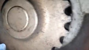 Как выглядят сильный износ направляющих клапанов Ваз 21127 Гранта 8кл.