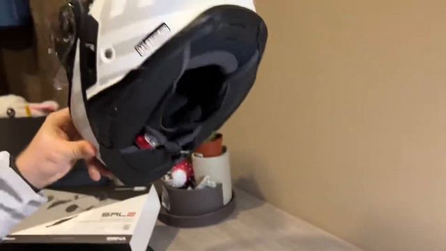 Sena SRL2 огляд 2022 смотреть онлайн