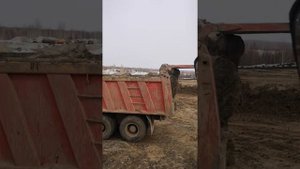 Работа на самосвале Ивеко.