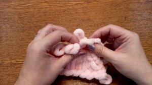 Ушки кошки для балаклавы из плюшевой пряжи Ализе Пуффи.