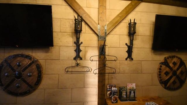 Обзор дизайна интерьера ресторана "РыцарьBeer". В средневековом стиле смотреть онлайн