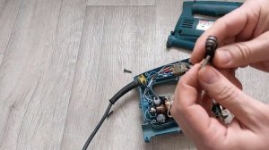 Как поменять ролик на электролобзике Makita 4324