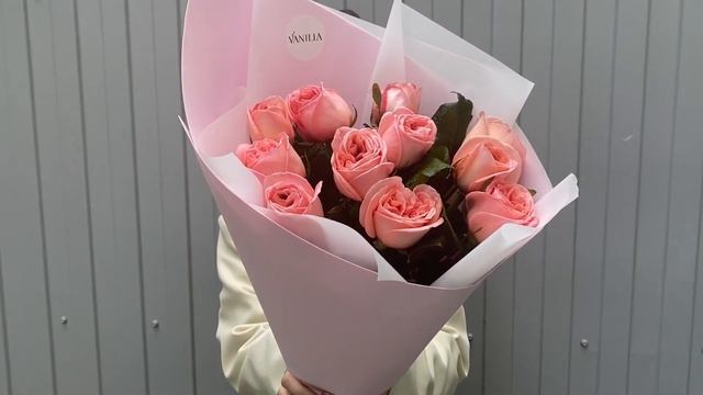 Букет из 11 роз Лондон Ай 50 см смотреть онлайн