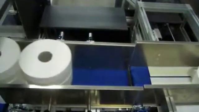 Групповая упаковка рулонов в термоусадочную пленку I Упаковочное оборудование смотреть онлайн