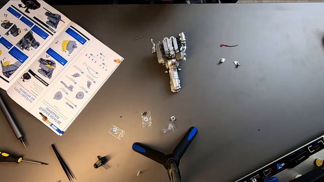 Быстрая сборка модели Delorean (фильм Назад в будущее). Часть 6 смотреть онлайн