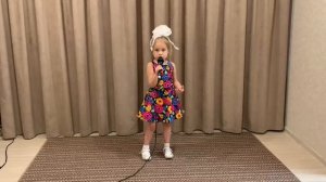 "Песенка Мамонтенка". Анастасия Баева, 4 года. Детская песенка