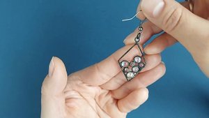 Серьги пайка, стекловидная техника.