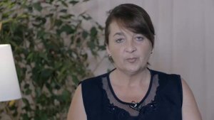 Положение «Сидя В Кровати» Для Приема Пищи