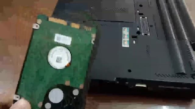 How to remove HDD from Lenovo Thinkpad T410 Laptop смотреть онлайн