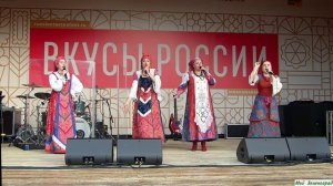 Ансамбль «Карагод» - Будем, милая, домик наживать. Московская шуточная