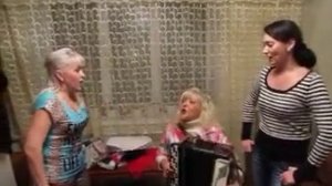 Украинская песня всегда поднимает настроение ! "Цвiте черемшина"