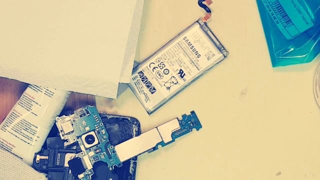 Замена стекла своими руками Samsung Galaxy s8 смотреть онлайн