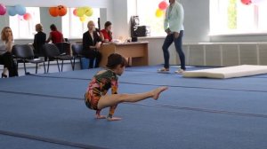 1й юношеский разряд по акробатике