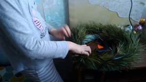 ВЕНОК своими руками из сосновых веток. Процесс изготовления #ПОШАГОВО