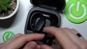 Powerbeats Pro | Как принудительно перезагрузить наушники Powerbeats Pro