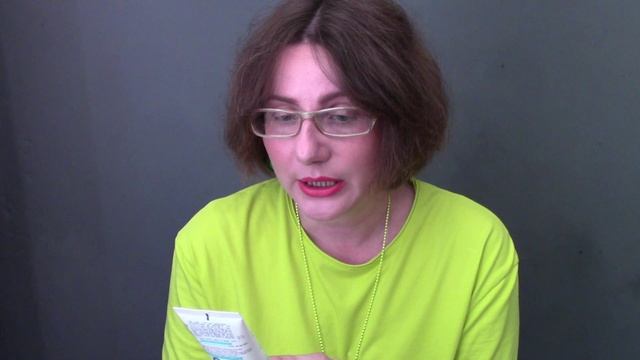 Догляд за жирною шкірою обличчя влітку. Бюджетна косметика.