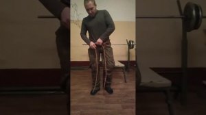 Обвязка из веревки, для спуска имея с собой верёвку и карабин