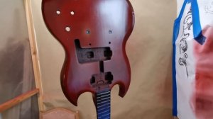 How to repaint Gibson SG guitar with nitrolacquer