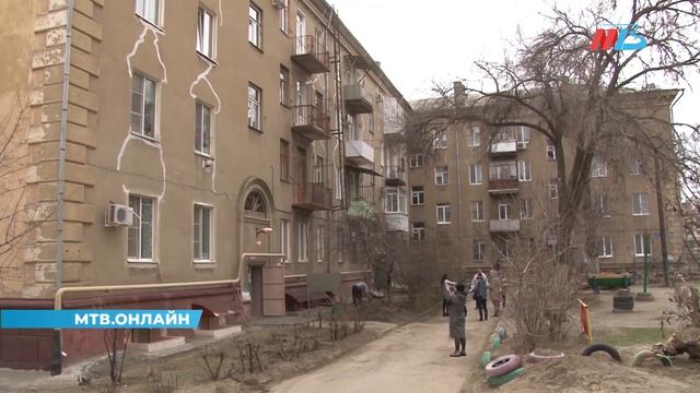 «Хамят в открытую»: жильцы дома на севере Волгограда устали бороться со своей УК смотреть онлайн