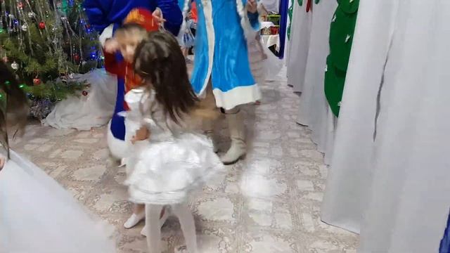 Дети жгут "Валенки"))) Детский сад №59. Чита смотреть онлайн