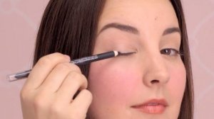 Tips & Tricks --  BADgal waterproof liner by Benefit Cosmetics