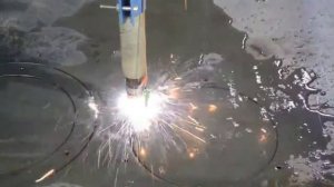 Станок плазменной резки металла с водяной ванной с контролем высоты
