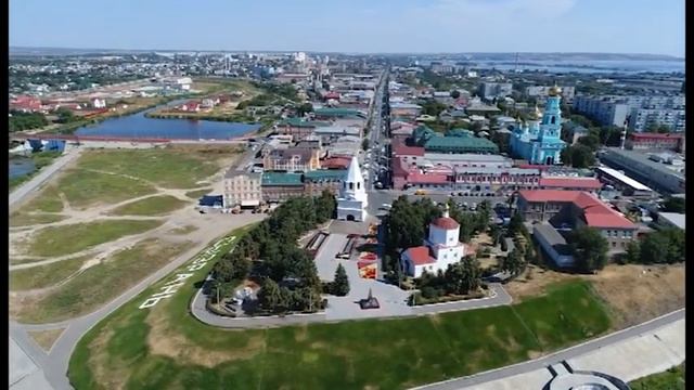 Власти заявили, что зарплата выросла, население уменьшилось, безработица стоит