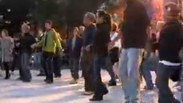 "Бяла роза" прозвуча в центъра на Чикаго смотреть онлайн