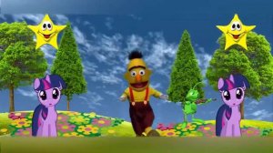 от улыбки хмурый день светлей