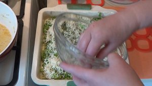 Запеканка с капустой кольраби, мясным фаршем и сыром