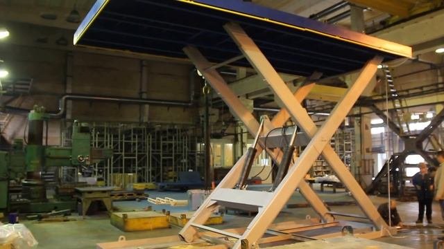 Мощнейший ножничный подъемник завода Транспрогресс
