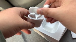 AirPods Unboxing