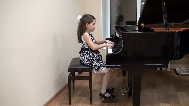 Власова Полина, 6 лет. Прелюдия Ю. Слонов. смотреть онлайн