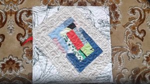 Лоскутные прихватки с добавлением стежки. Текстильные обрезки и лоскут из Магнатекса в дело.