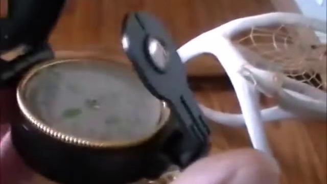 Using A Lensatic Compass (For Dummies) смотреть онлайн