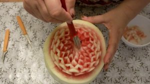 Карвинг из овощей и фруктов на арбузе carving of fruits and vegetables