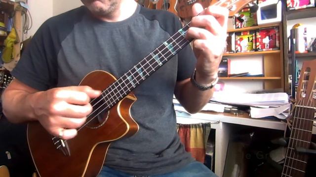 Ukulele GRADE 4: Greensleeves (RGT) смотреть онлайн