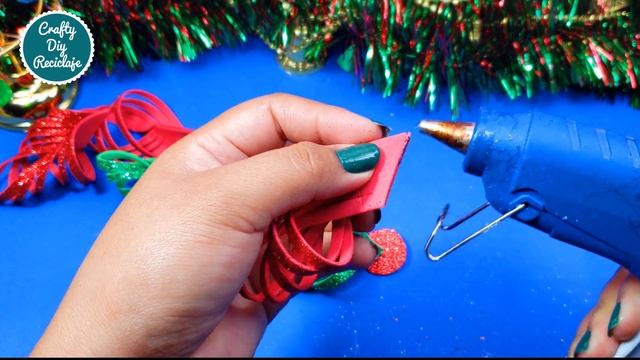 FLOR DE NOCHE BUENA EN FOAMI O GOMA EVA #CHRISTMAS #FOAMI #NAVIDAD смотреть онлайн