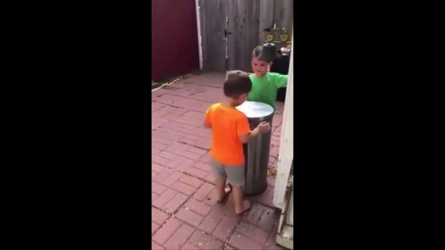 Счастливое детство без интернета! Бах! смотреть онлайн