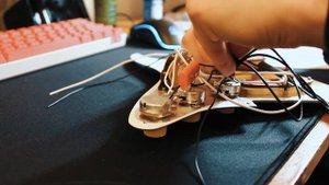 Классическая распайка стратокастера. Распайка темброблока электрогитары. Распайка стратокастера sss