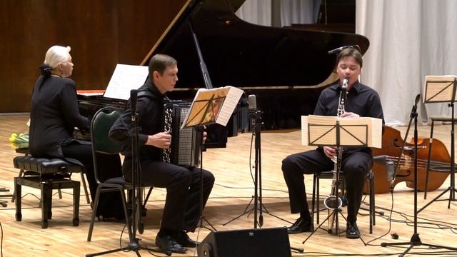 Astor Piazzolla - "Veinte años después" / А. Пьяццолла - "Двадцать лет спустя" смотреть онлайн