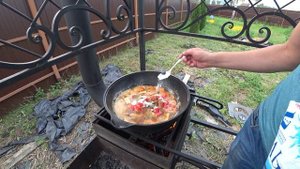 Вкусная шурпа в казане.  Шурпа из свиных ребрышек. Шурпа рецепт.