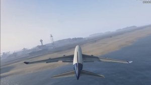 CRAZY Franklin Boeing 747 400 crashed while chasing police   GTA 5