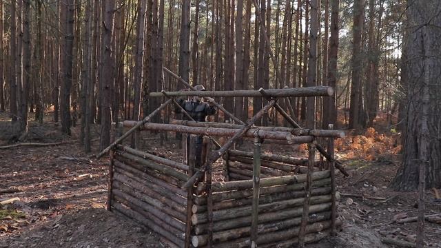 Building a Survival Shelter in the Woods: Moss Roof Hut | Bushcraft | Off Grid Shelter смотреть онлайн