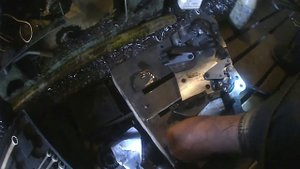 Разборка коробки подач + настройка прижимов суппорта токарного станка 1Е95