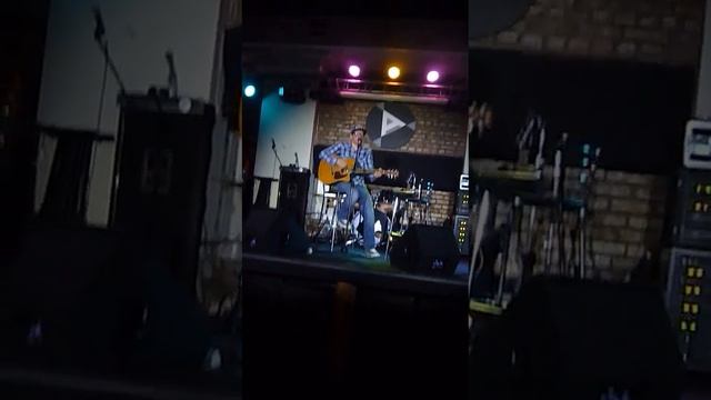 Кирпичи - Песня Майка (23.02.13 Архангельск) смотреть онлайн